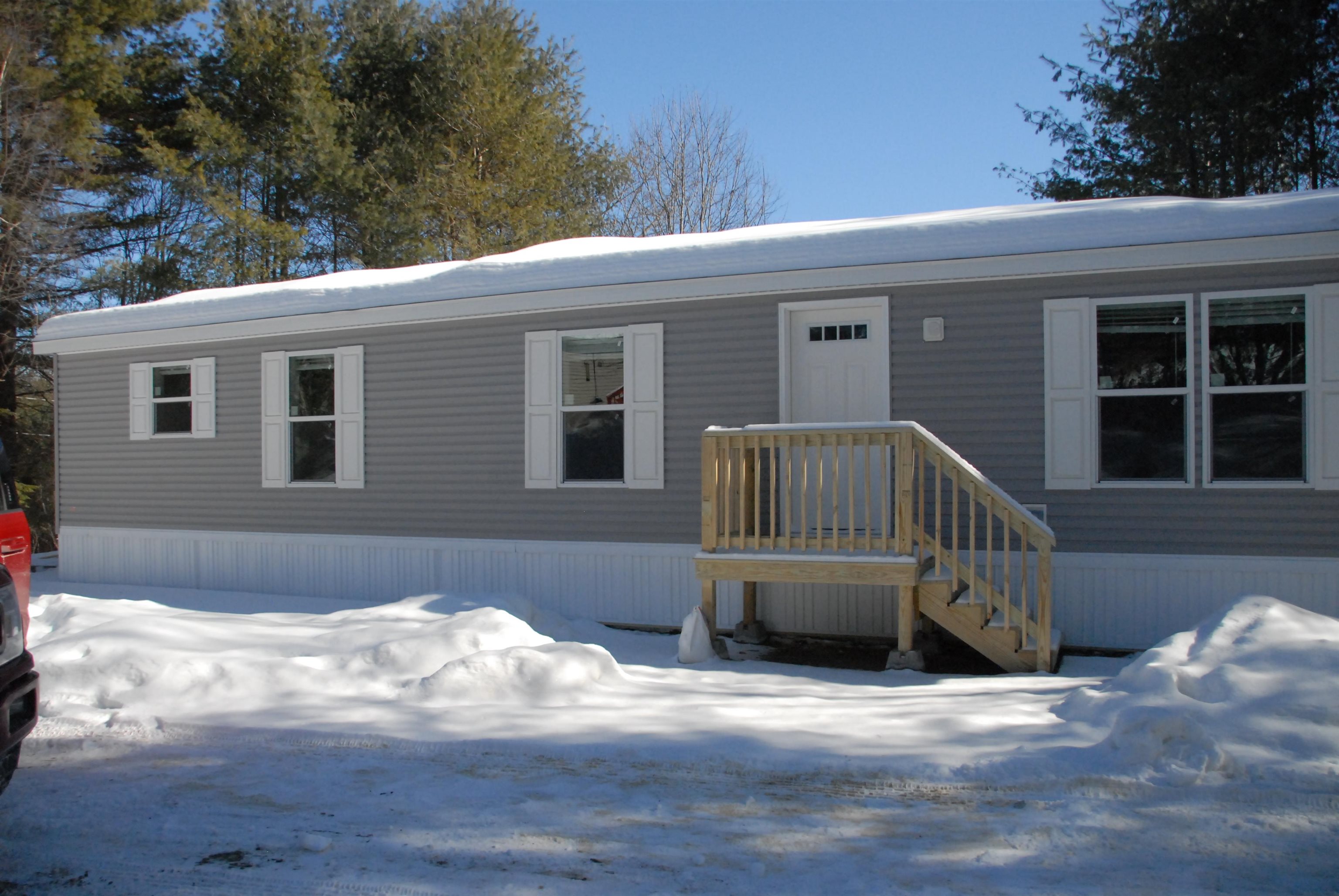 27 Popple Way, Unit 27 Newport, NH 03773 - Photo 3 of 40