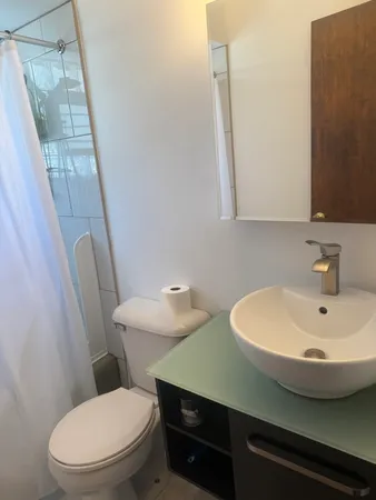 $1,600 | 7601 Banks Street, Unit 2E, Justice, IL 60458