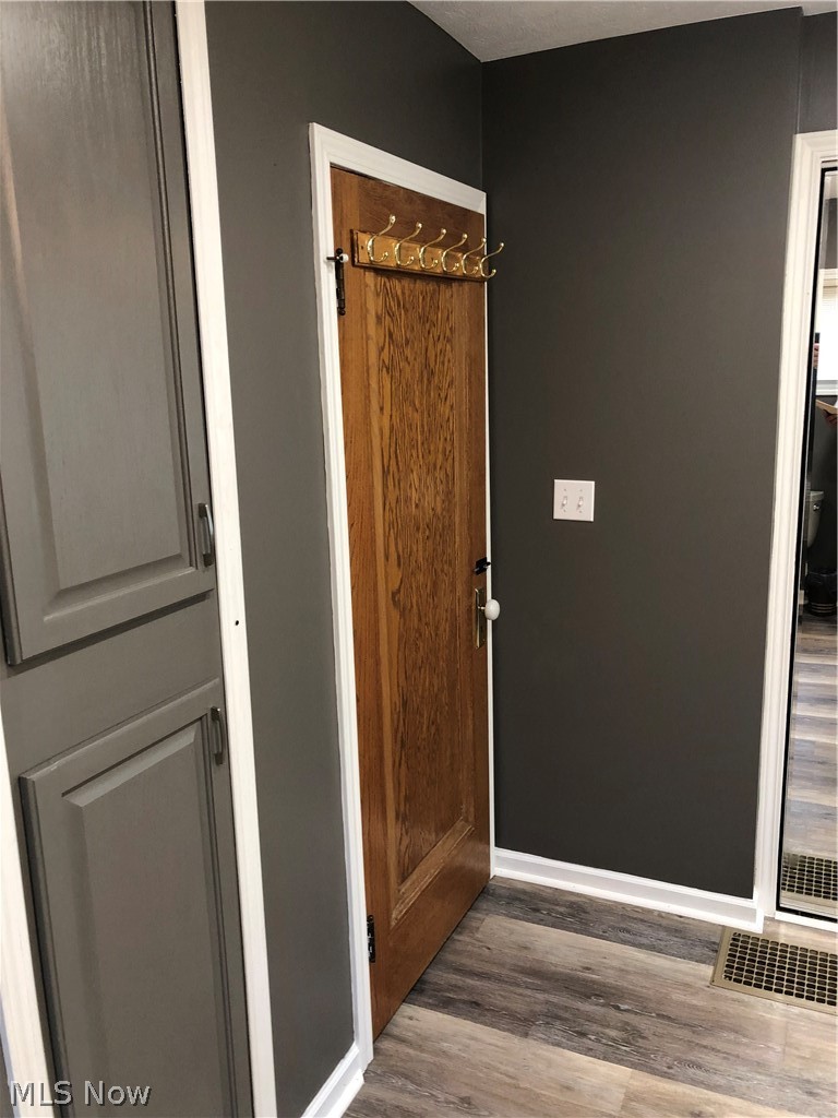 6823 Riverside Road Southeast Gnadenhutten, OH 44629 - Photo 12 of 17 Gallery Image 12