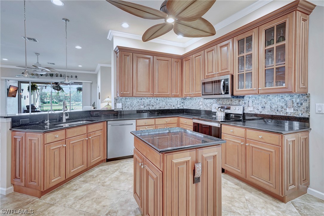 11240 Suffield Street Fort Myers, FL 33913 - Photo 14 of 45 Gallery Image 14