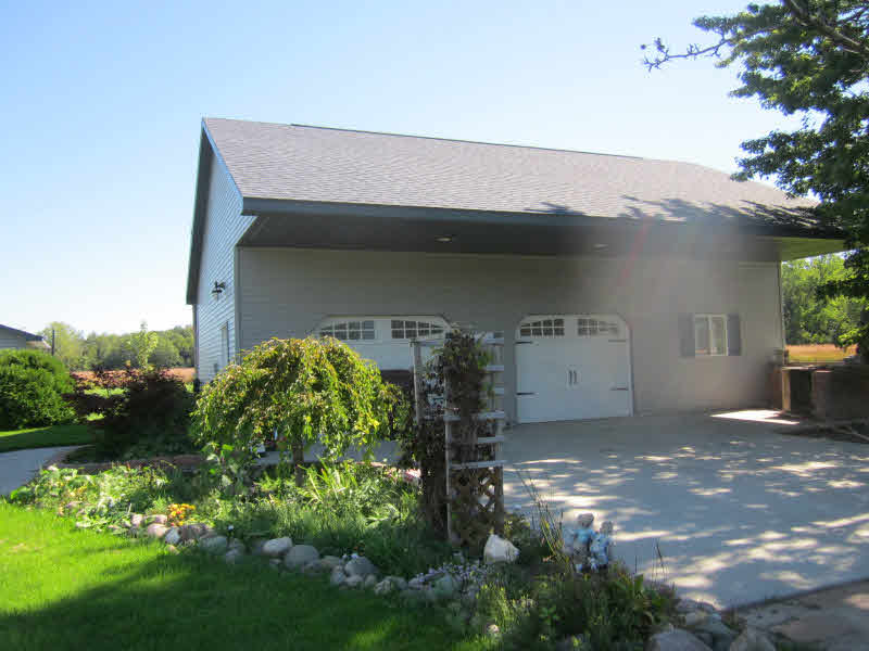 5294 North Nine Mile Road Pinconning, MI 48650 - Photo 3 of 8