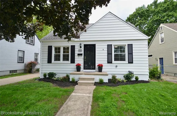 $339,999 | 1000 South Campbell Road, Royal Oak, MI 48067