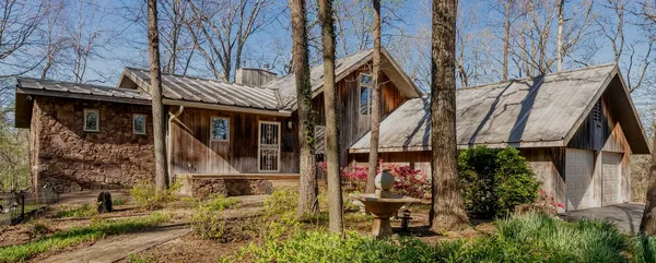 $511,000 | 5 Lake Shore Court, Carbondale, IL 62902