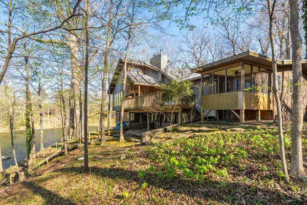 $511,000 | 5 Lake Shore Court, Carbondale, IL 62902