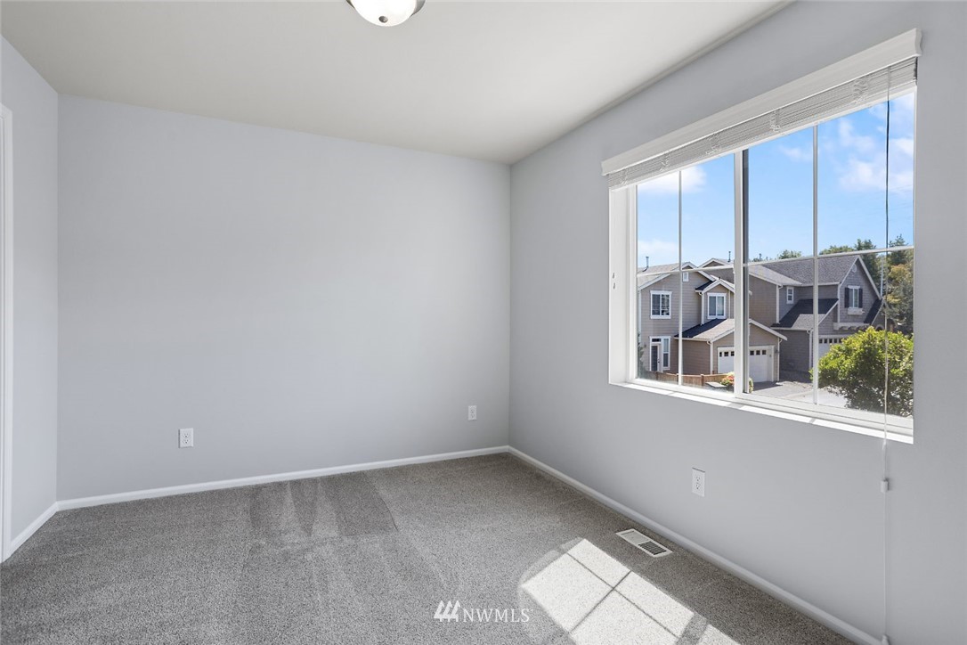 3827 183rd Place Southeast Bothell, WA 98012 - Photo 18 of 25 Gallery Image 18