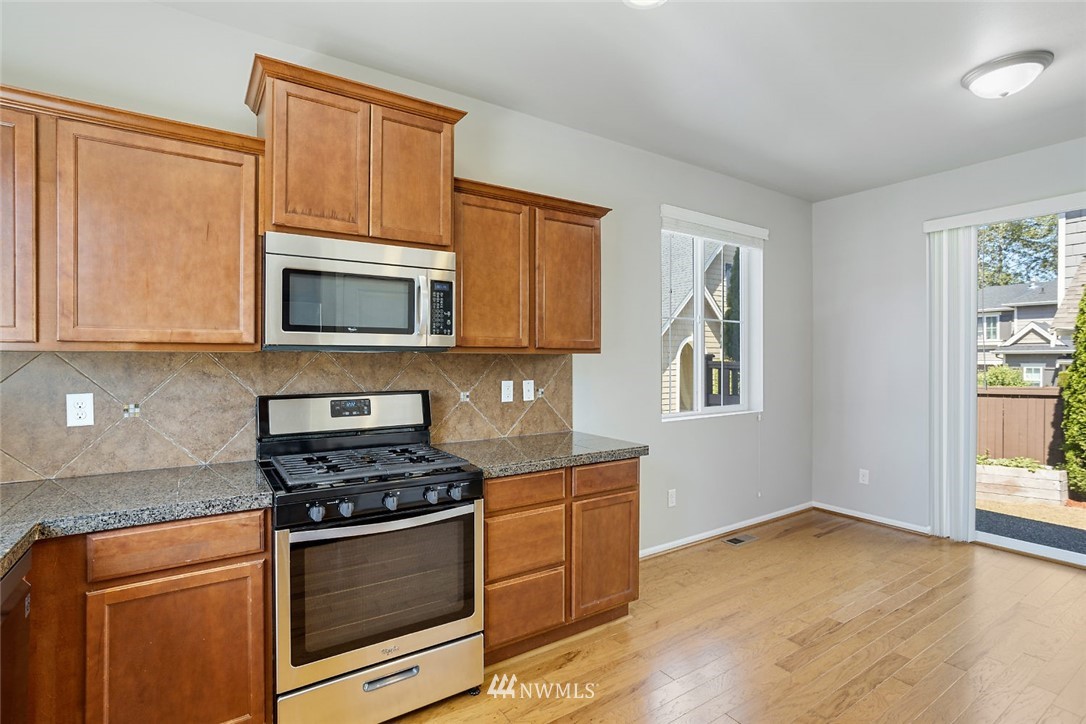 3827 183rd Place Southeast Bothell, WA 98012 - Photo 9 of 25 Gallery Image 9