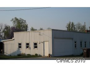 401 South River Road North Manchester, IN 46962 - Photo 2 of 2 Gallery Image 2