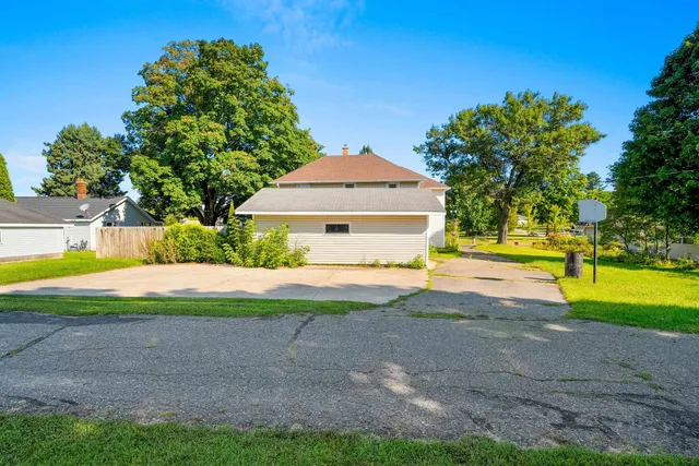 $285,000 | 317 Central Avenue, Florence, WI 54121