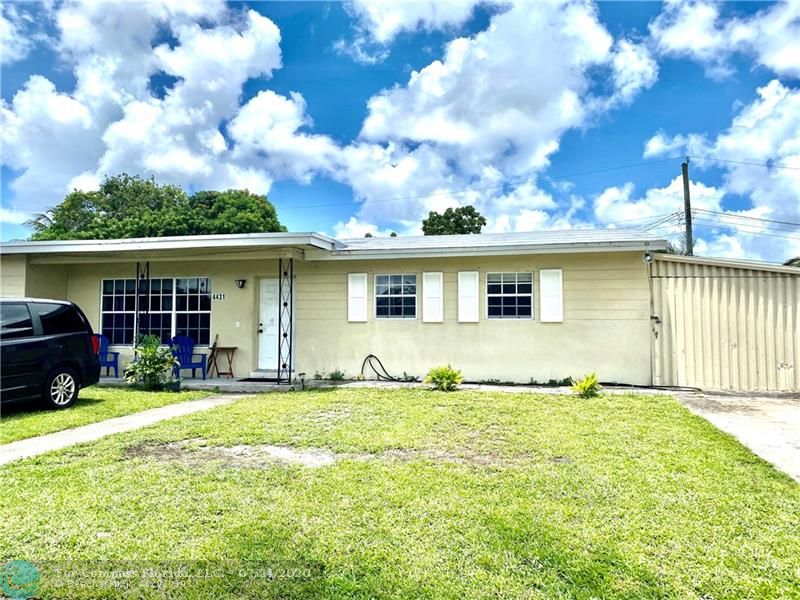 Front of 4431 NW 173rd Dr, Miami Gardens, FL, Big front yard