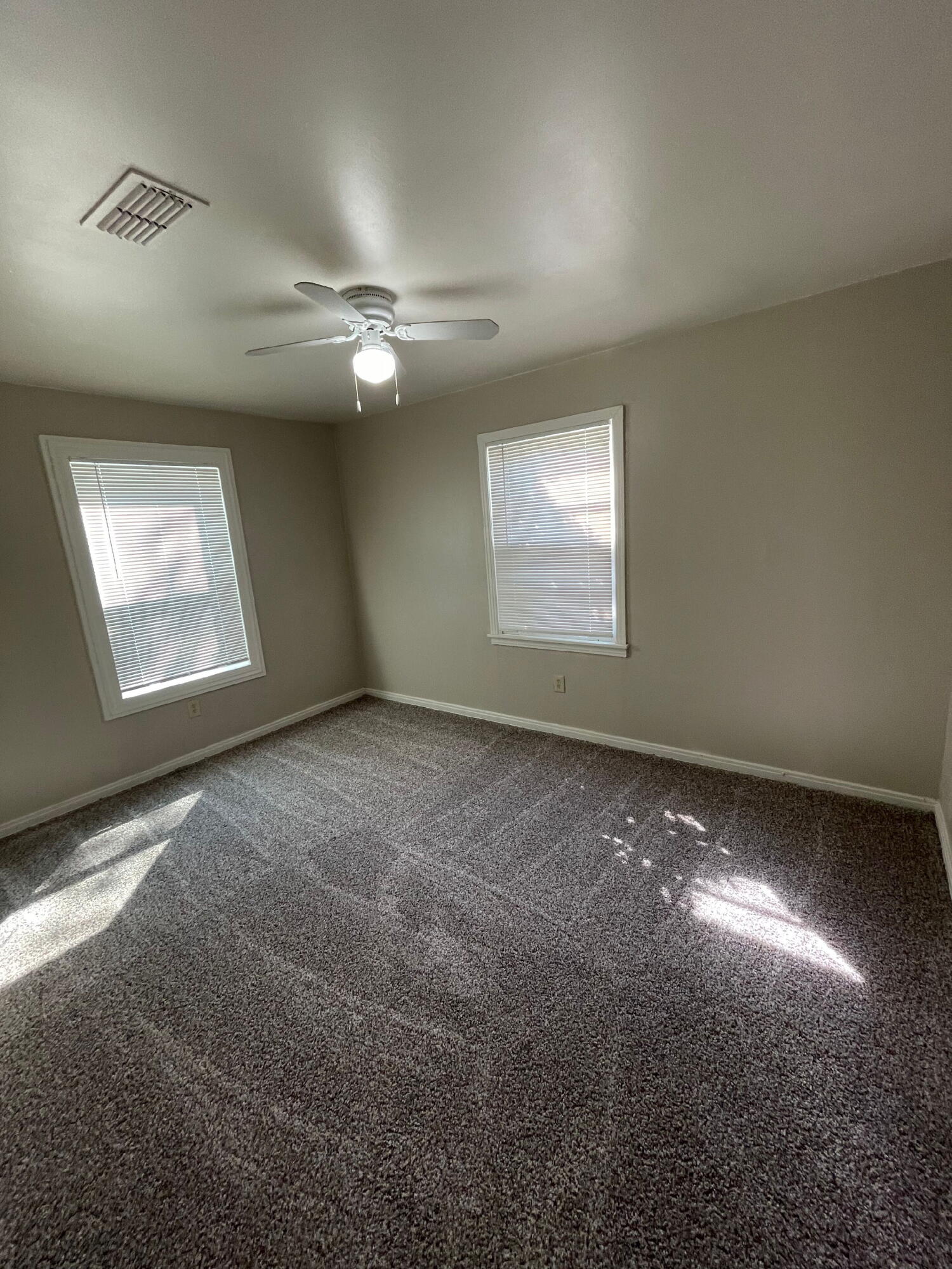 4606 32nd Street Lubbock, TX 79410 - Photo 7 of 7 99393E35-01C7-4E09-B05E-991ACBF681CE