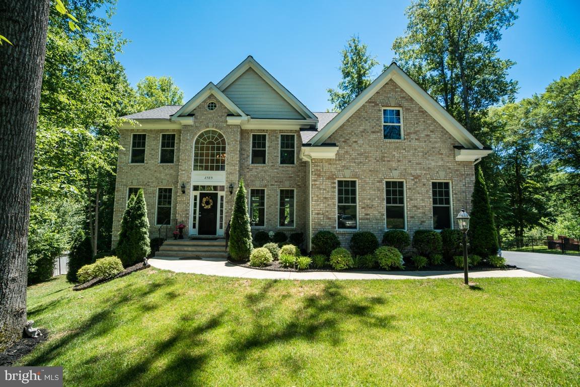 8585 Sinclair Mill Road Manassas, VA 20112 - Photo 3 of 38 Stunning private lot surrounded by mature trees