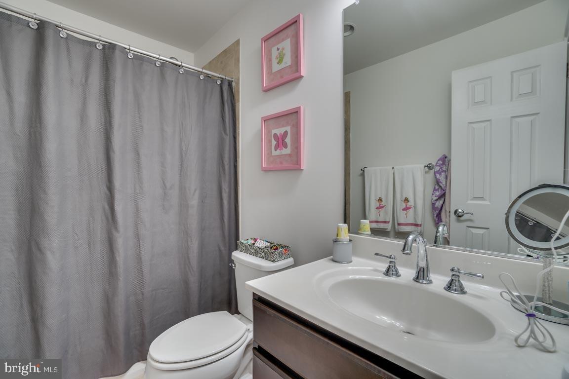 8585 Sinclair Mill Road Manassas, VA 20112 - Photo 23 of 38 Full Bath