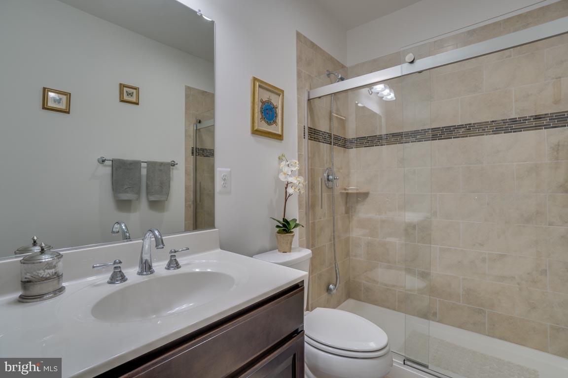 8585 Sinclair Mill Road Manassas, VA 20112 - Photo 27 of 38 Full bath on lower level