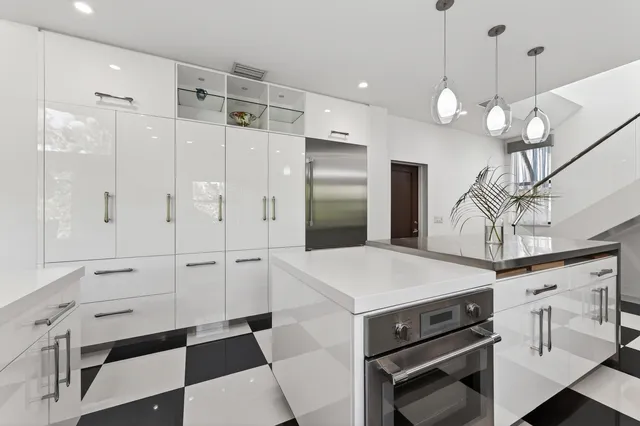 $4,950,000 | 25 Ocean Drive, Jupiter, FL 33469