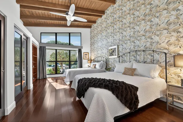 $4,950,000 | 25 Ocean Drive, Jupiter, FL 33469