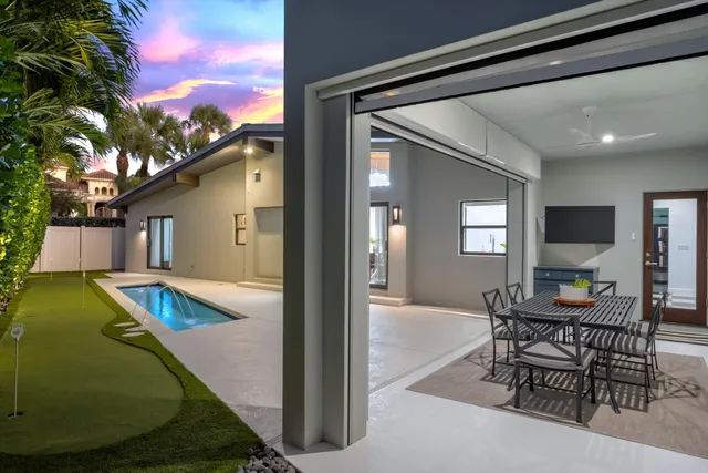 $4,950,000 | 25 Ocean Drive, Jupiter, FL 33469