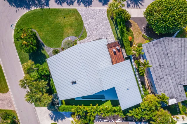 $4,950,000 | 25 Ocean Drive, Jupiter, FL 33469