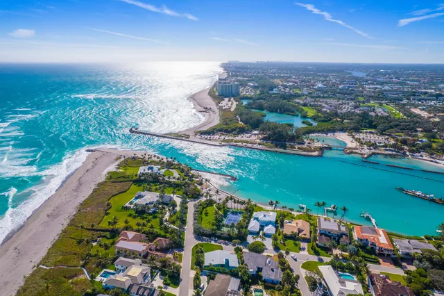 $4,950,000 | 25 Ocean Drive, Jupiter, FL 33469