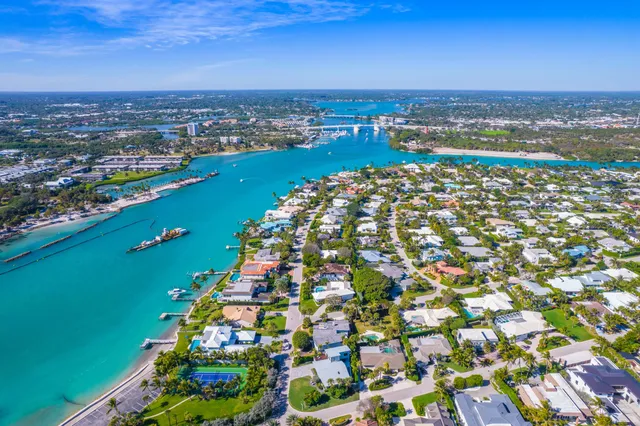 $4,950,000 | 25 Ocean Drive, Jupiter, FL 33469