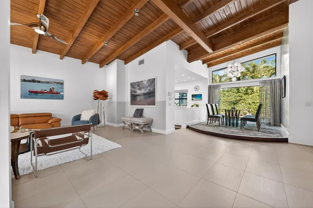 $4,950,000 | 25 Ocean Drive, Jupiter, FL 33469