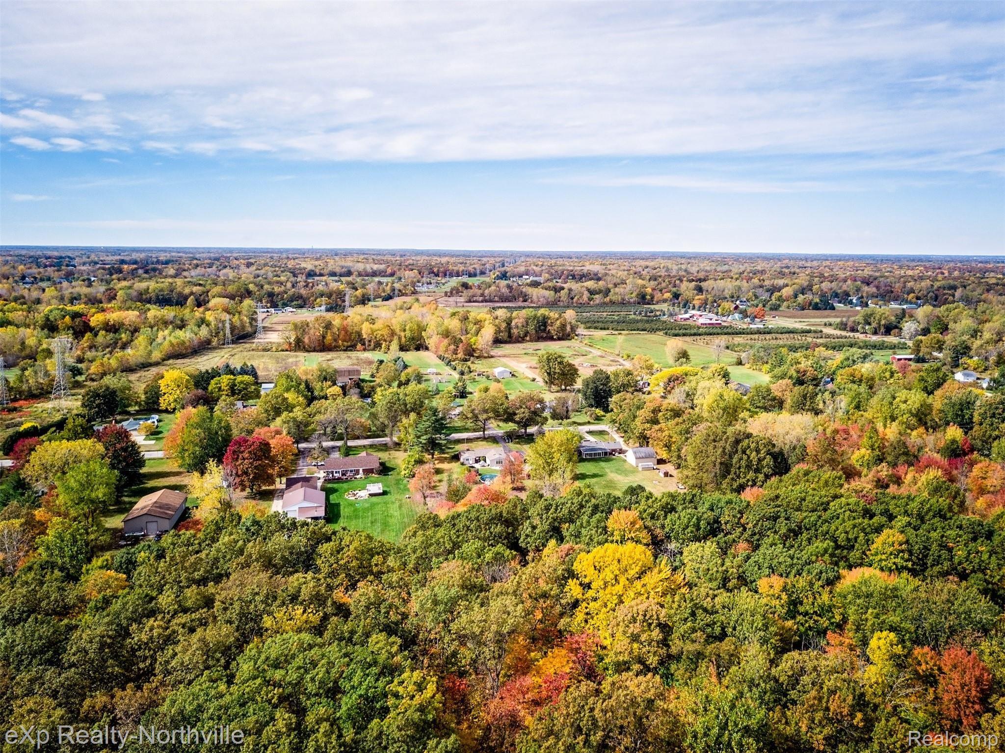 23577 Waltz Road New Boston, MI 48164 - Photo 4 of 42 23577 Waltz-4.jpg