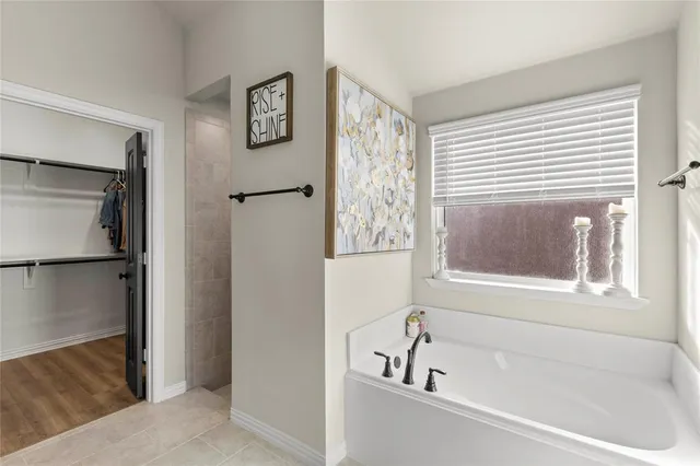 $415,000 | 440 Brinkley Drive, Saginaw, TX 76179