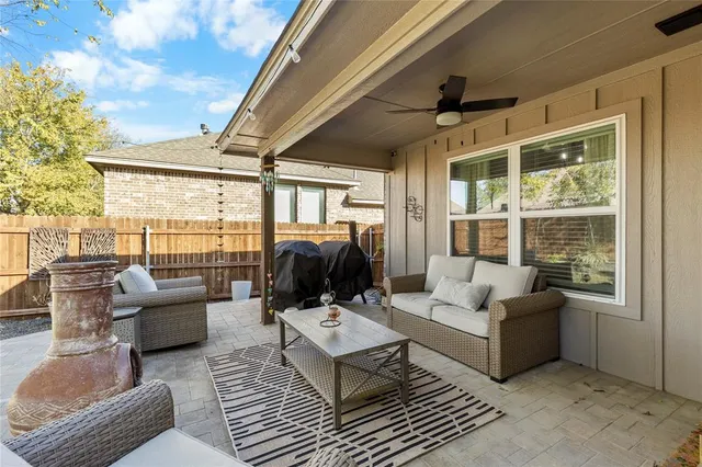 $415,000 | 440 Brinkley Drive, Saginaw, TX 76179