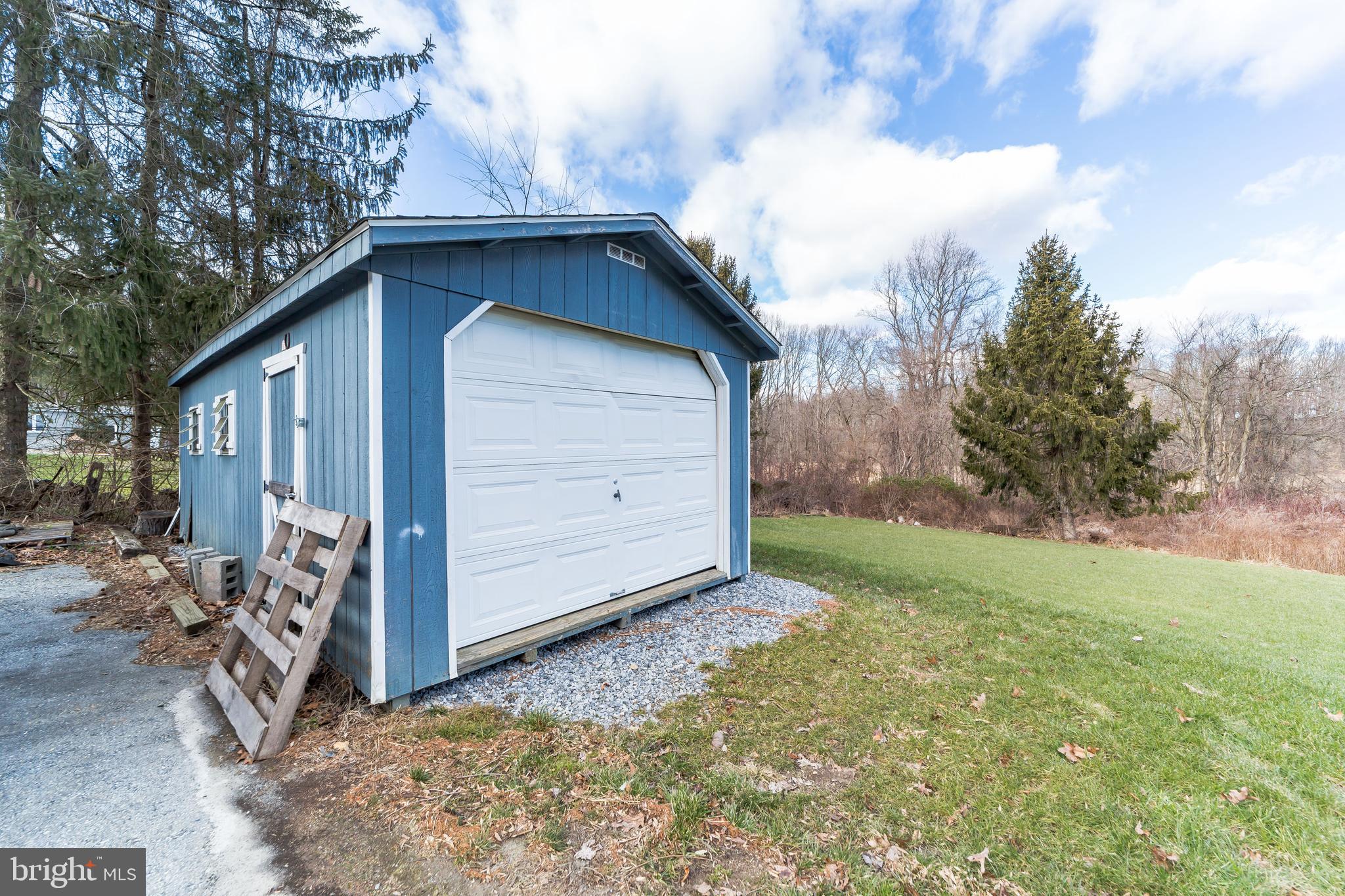 143 Icedale Road Honey Brook, PA 19344 - Photo 4 of 35 Gallery Image 4