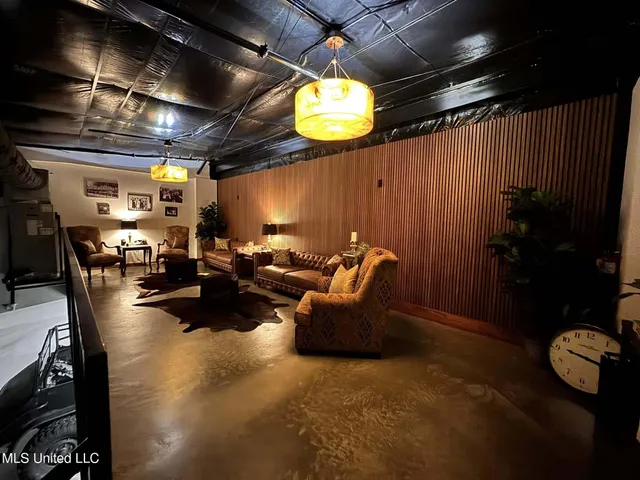 $368,000 | 2215 Government Street, Ocean Springs, MS 39564