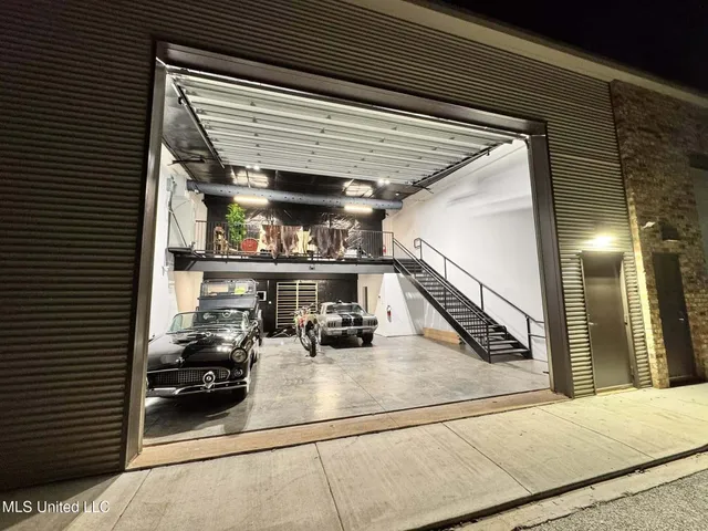 $368,000 | 2215 Government Street, Ocean Springs, MS 39564