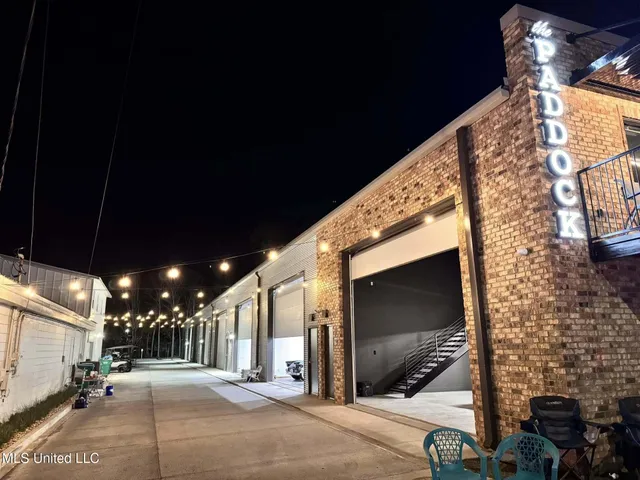 $368,000 | 2215 Government Street, Ocean Springs, MS 39564