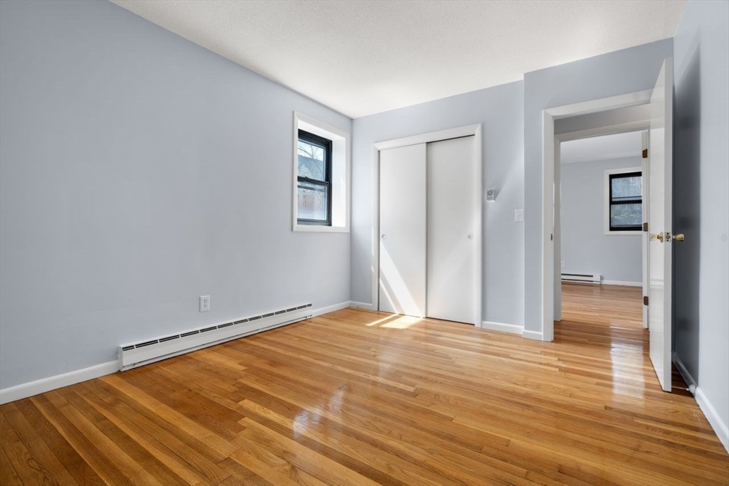 22 Branchfield Street, Unit B4 Boston, MA 02124 - Photo 8 of 21
