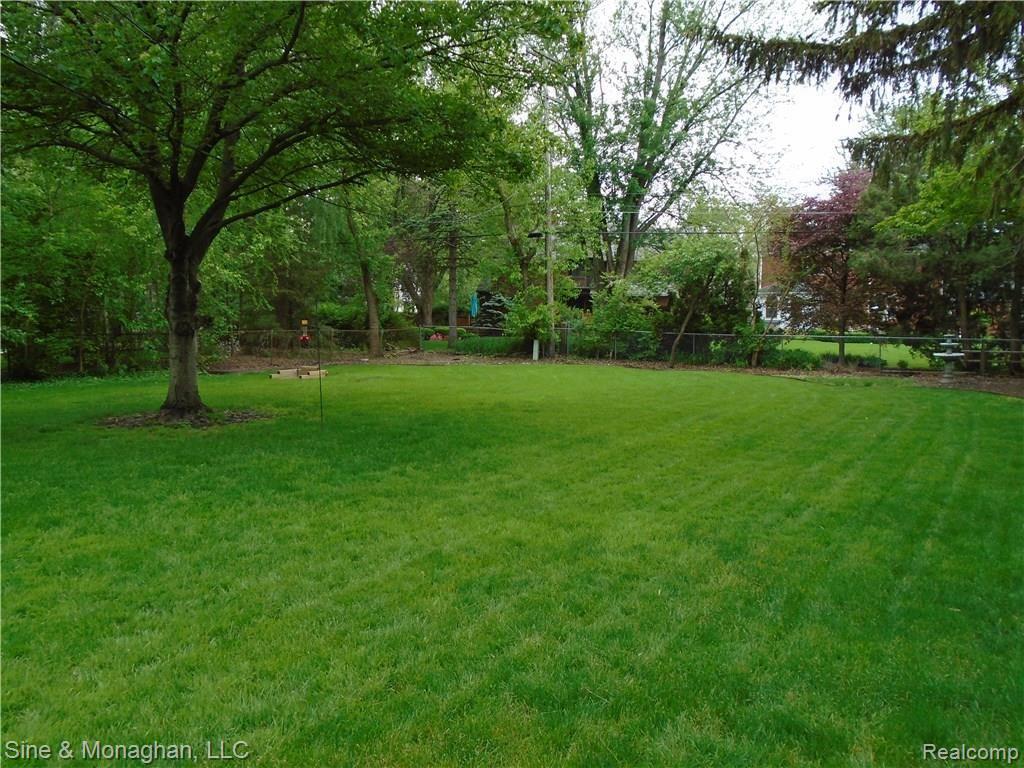 661 Middlesex Road Grosse Pointe Park, MI 48230 - Photo 30 of 32