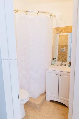 $1,500 | 2221 Southwest 26th Lane, Unit 2, Miami, FL 33133