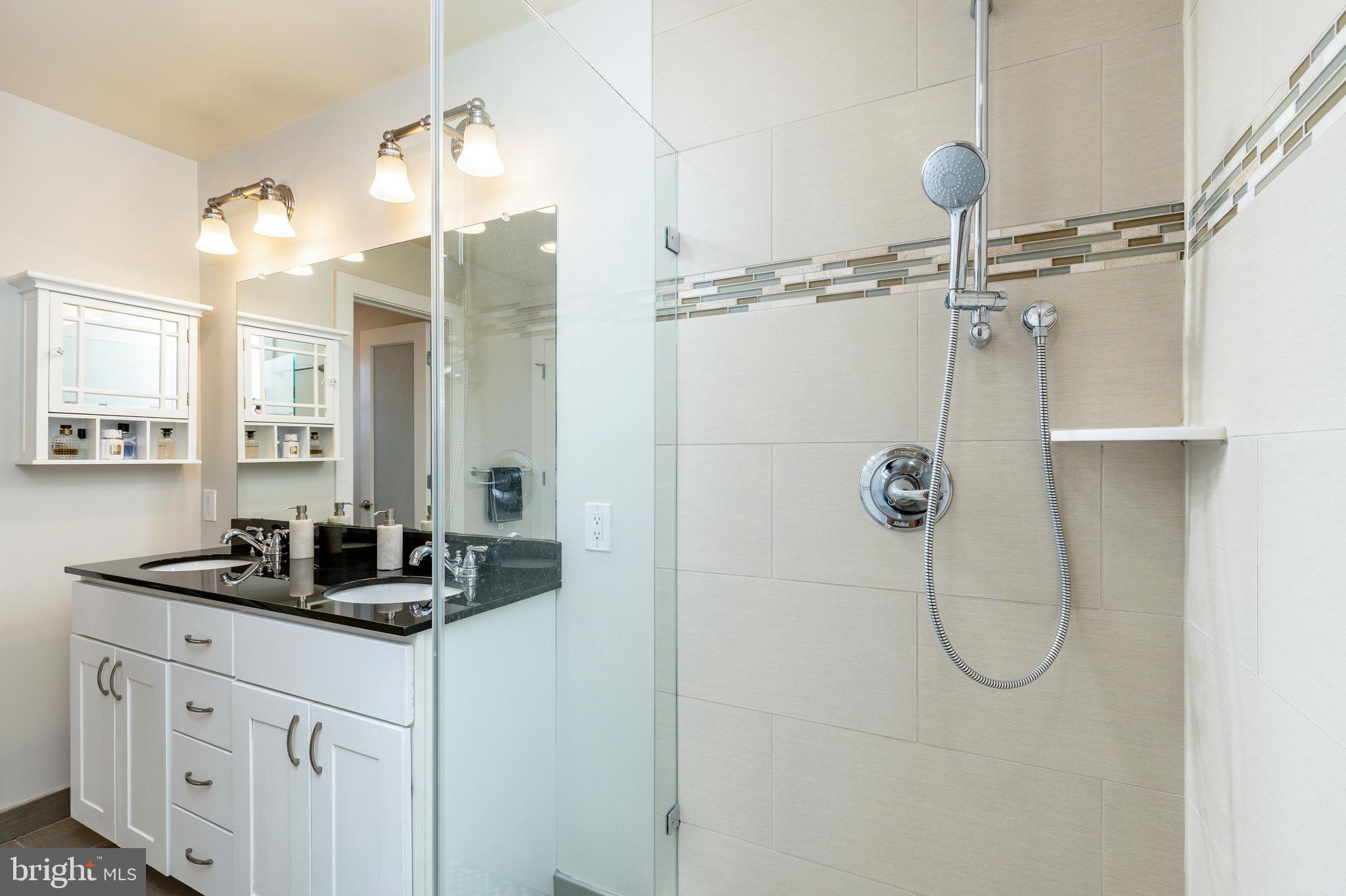 839 Perkiomen Street Philadelphia, PA 19130 - Photo 24 of 59