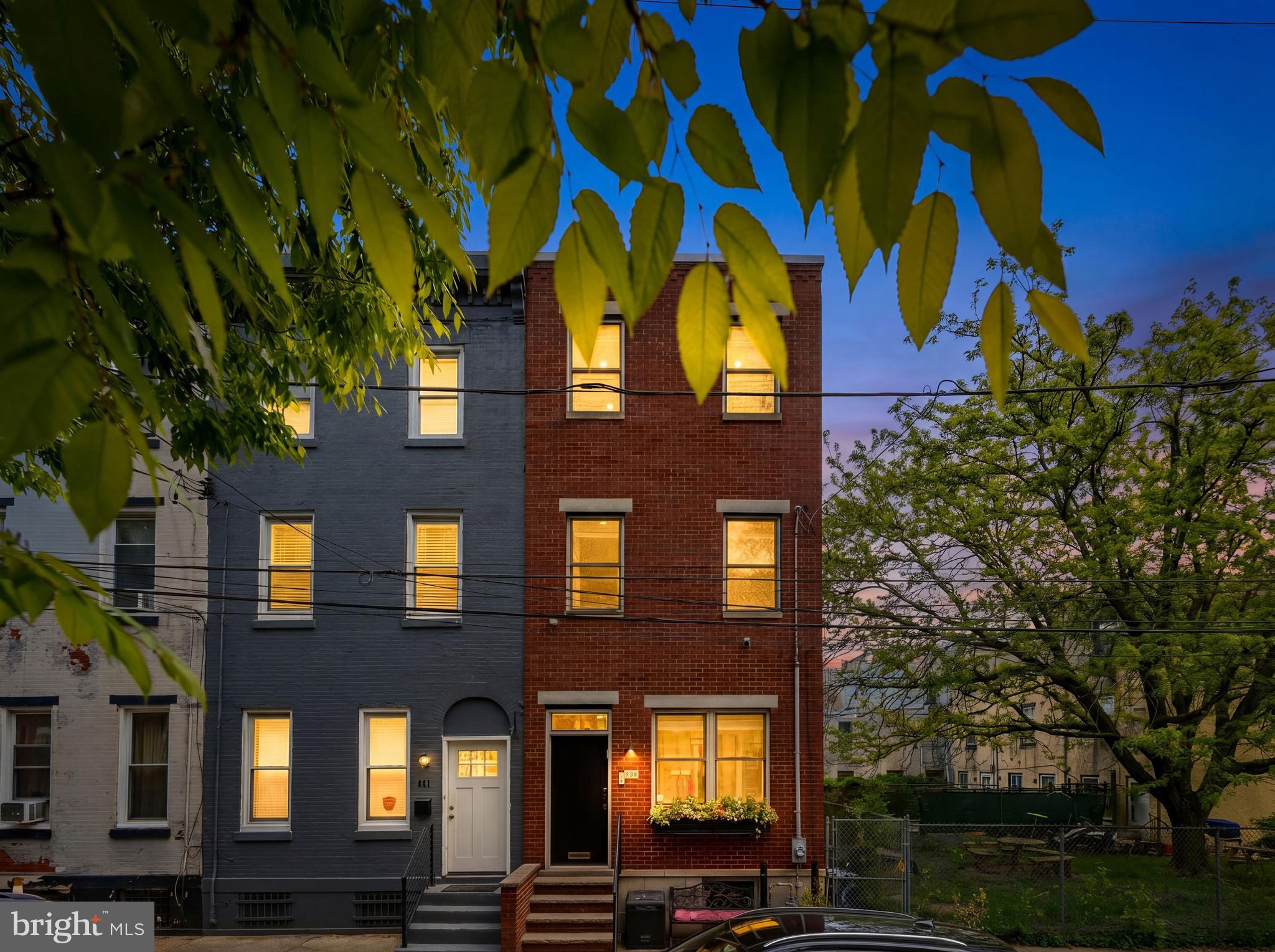 839 Perkiomen Street Philadelphia, PA 19130 - Photo 5 of 59