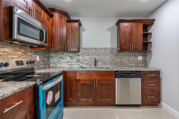 $3,100 | 2620 Northwest 83rd Avenue, Unit A, Sunrise, FL 33322
