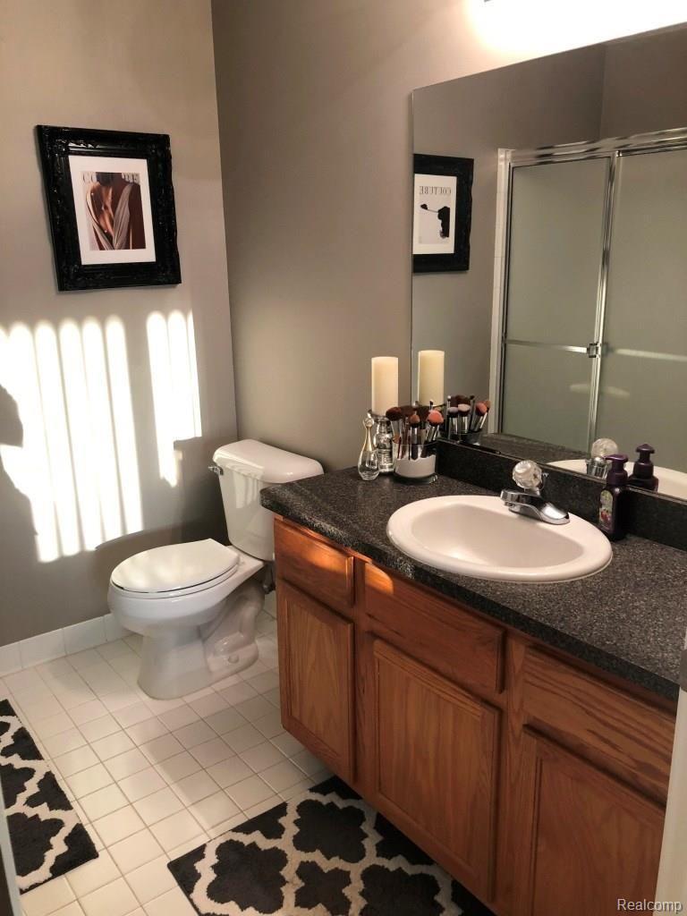 45835 Heather Ridge Drive Macomb, MI 48044 - Photo 12 of 20 full bath 3.JPG