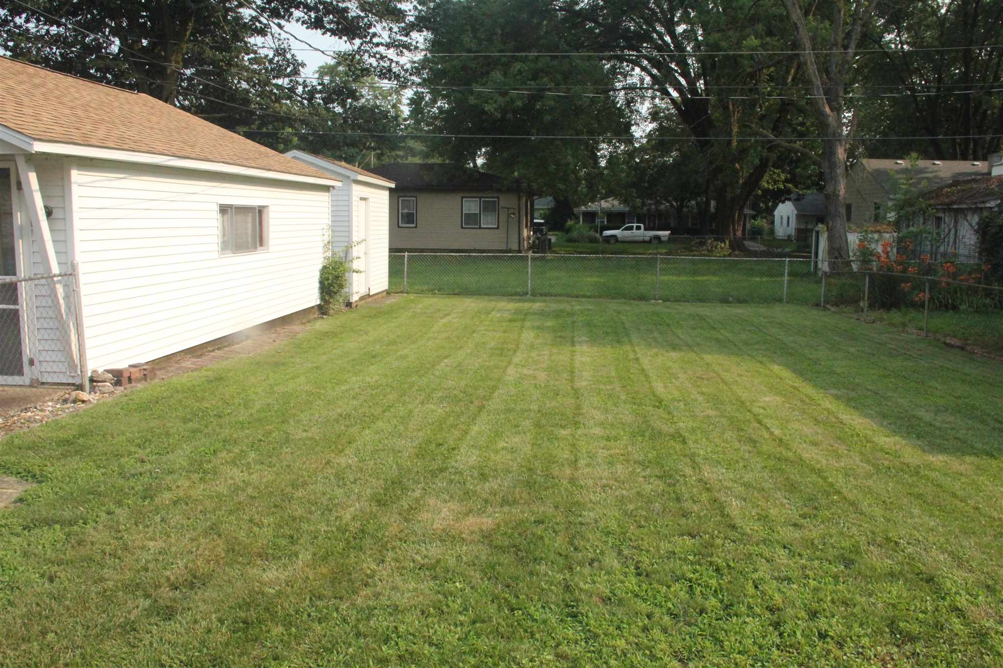 2416 Queensway Road Springfield, IL 62703 - Photo 39 of 41 Gallery Image 39
