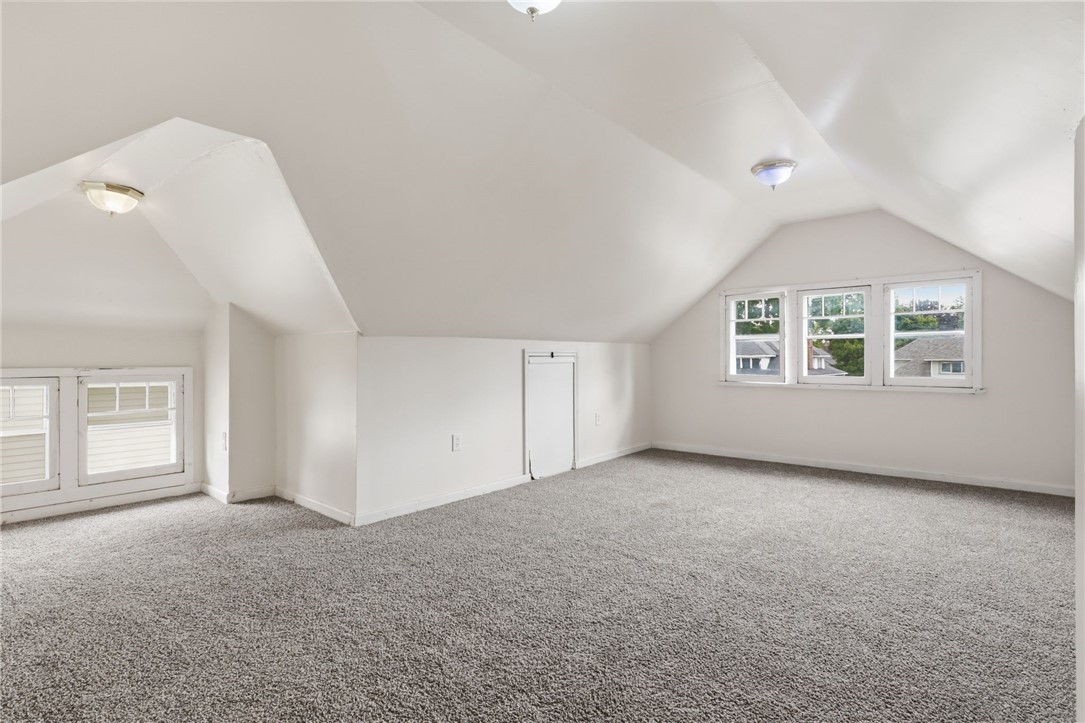 112 Roxborough Road Rochester, NY 14619 - Photo 32 of 35