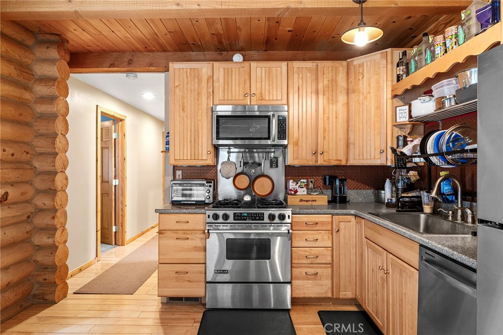 7597 Maddrill Lane Forest Ranch, CA 95942 - Photo 18 of 72