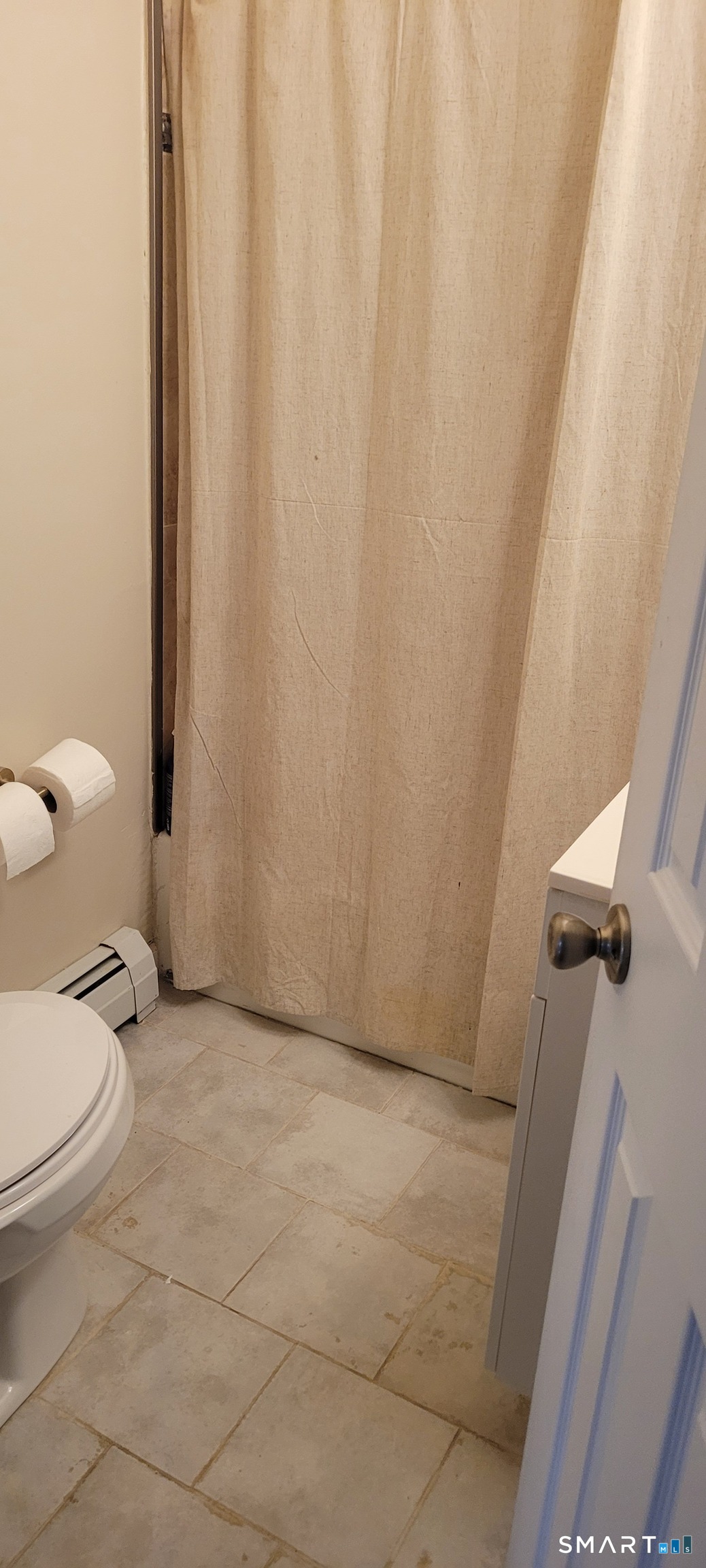 155 Tracy Avenue Waterbury, CT 06706 - Photo 5 of 9