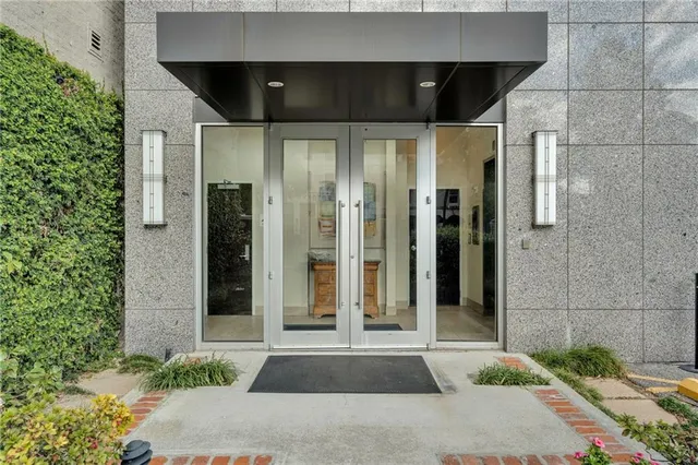 $2,695 | 833 Howard Avenue, Unit 500, New Orleans, LA 70113