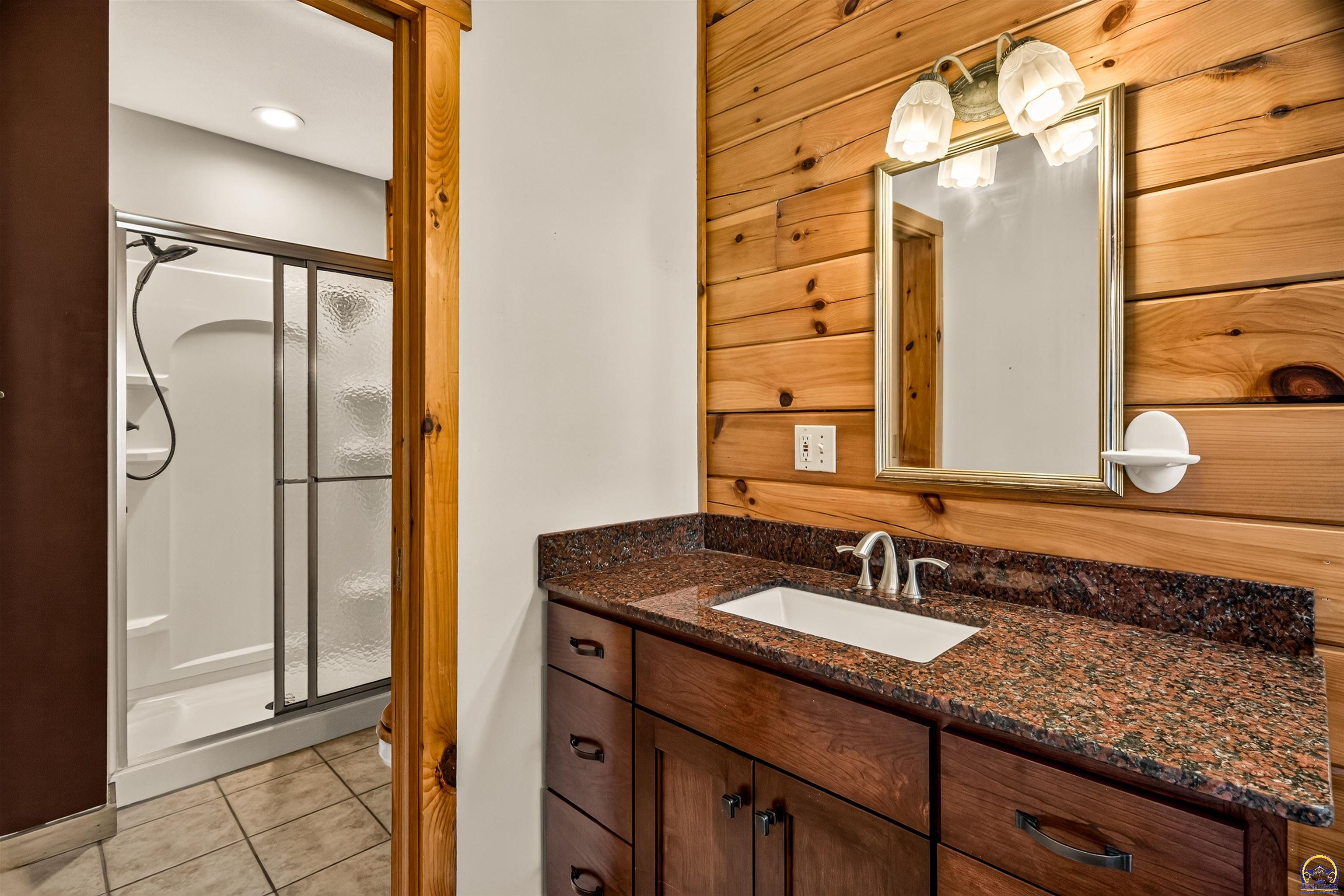 10808 Dickinson Road Ozawkie, KS 66070 - Photo 22 of 53