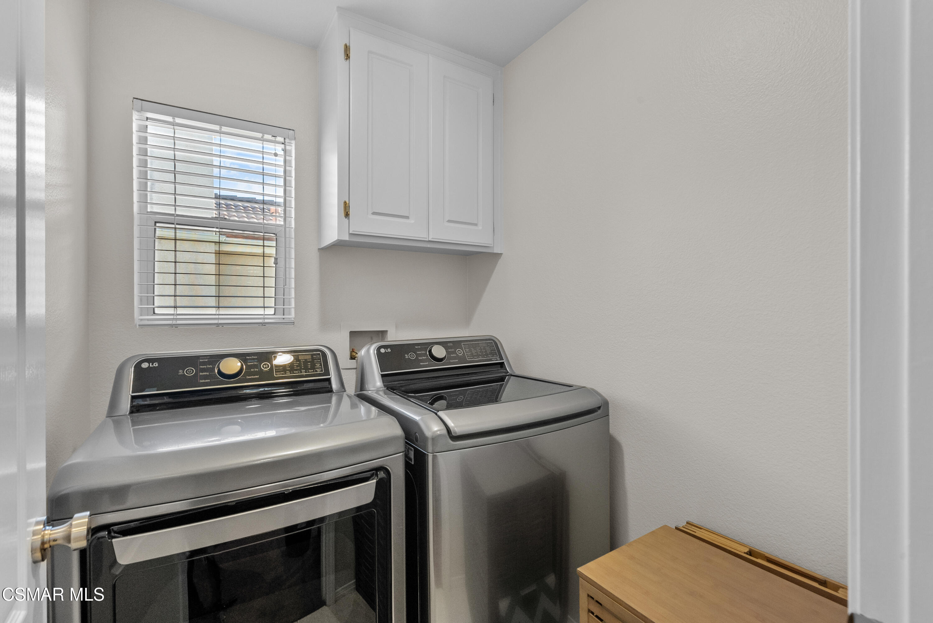 2473 Aurora Lane Simi Valley, CA 93063 - Photo 26 of 32 26