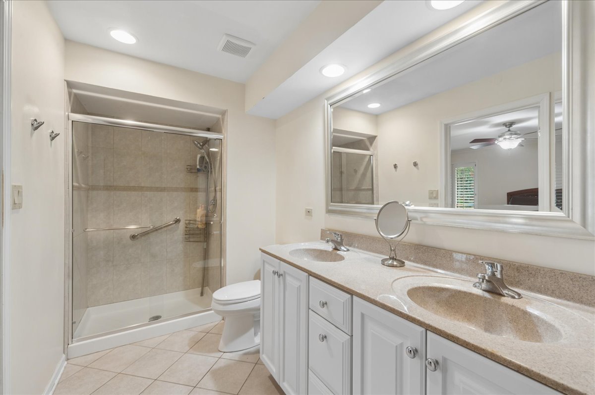 90 Boardwalk Place Park Ridge, IL 60068 - Photo 17 of 27 Gallery Image 17