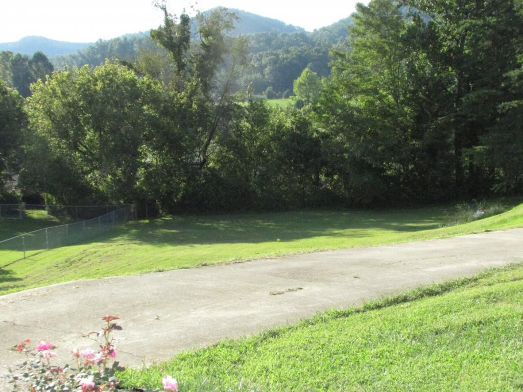 237 Linda's Way Bristol, TN 37620 - Photo 2 of 24 land