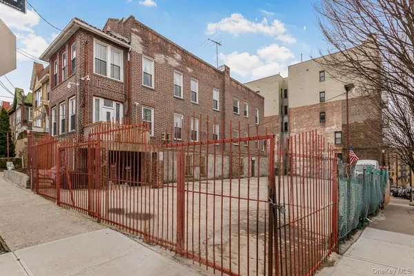 $2,200,000 | 210 West 179th Street | University Heights