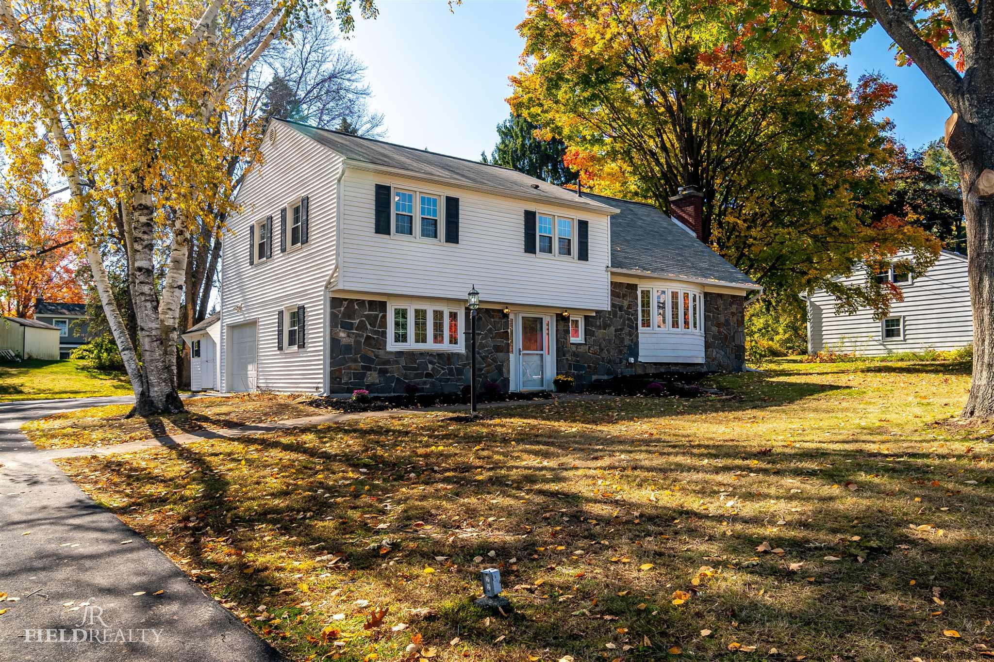 2154 River Road Niskayuna, NY 12309 - Photo 1 of 34 Photo 1