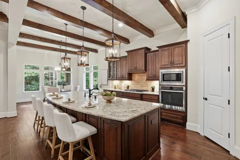 $10,460,000 | 137 Sanderling Lane, Montgomery, TX 77316